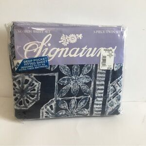 Signature NEW 3-Piece Twin Sheet Set No Iron Deep Pocket Shaquille Blue Print A6